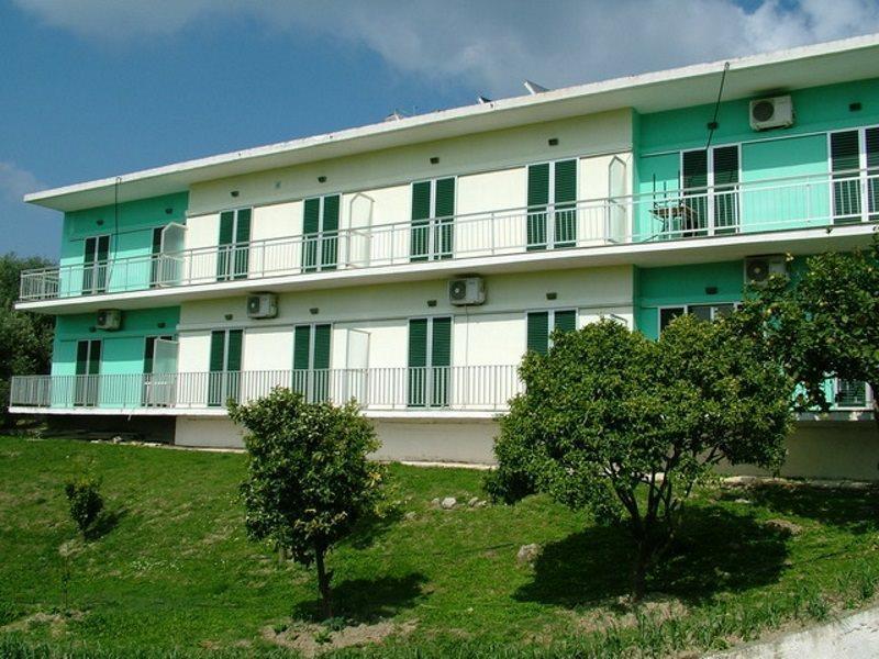 Vlassis Apartments Mesongi Bagian luar foto